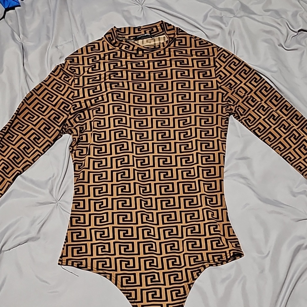 FASHION NOVA size M, brown and black